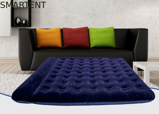 Acheter Matelas gonflable bleu-foncé assemblé simple pliable de matelas pneumatique de PVC double construit dans l'oreiller fabrication en ligne