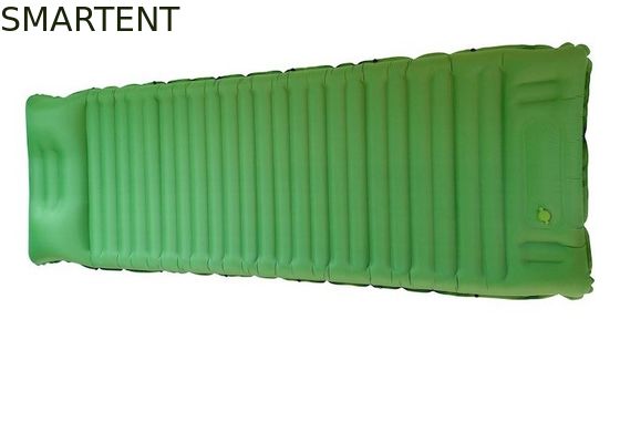 Acheter sacs de couchage gonflables en nylon de montagne de 40D TPU construits dans le matelas d'air portatif de pompe à pied fabrication en ligne
