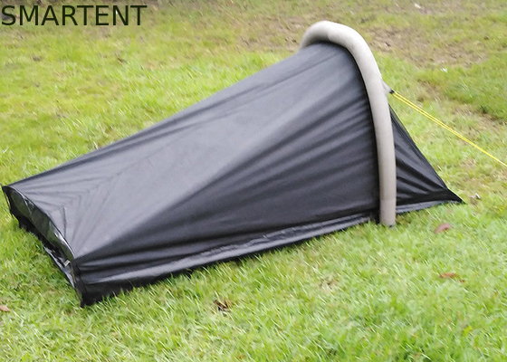 Équipement de camping en plein air Tentes de trekking gonflables à deux couches en polyester enduit en PU noir imperméable à l'eau pour 1 personne fournisseur