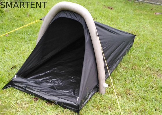 Équipement de camping en plein air Tentes de trekking gonflables à deux couches en polyester enduit en PU noir imperméable à l'eau pour 1 personne fournisseur