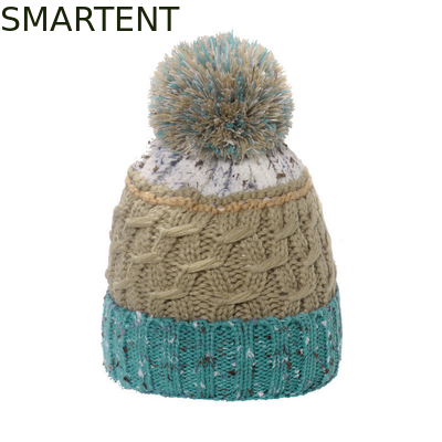 Accessoires écologiques personnalisés RPET Bonnet tricoté avec soutien pompon Service OEM et commerce équitable approuvé fournisseur